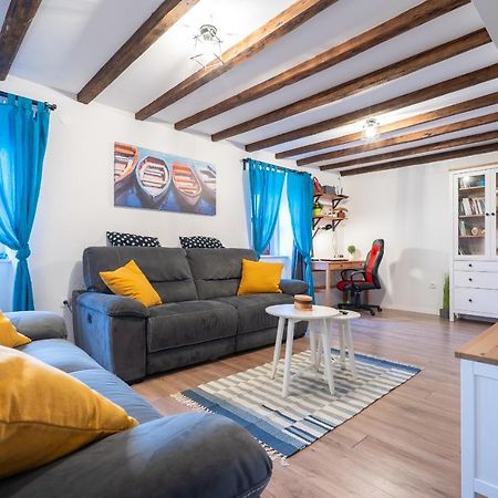 Holiday House Nova Stara Baska Ngoại thất bức ảnh