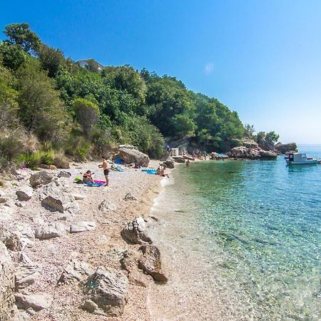 Holiday House Nova Stara Baska Ngoại thất bức ảnh