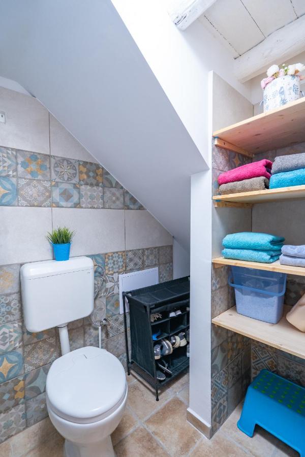 Holiday House Nova Stara Baska Ngoại thất bức ảnh
