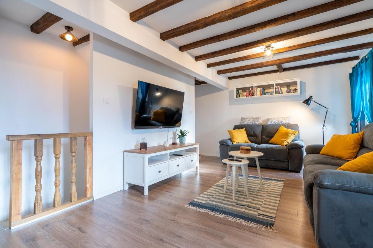 Holiday House Nova Stara Baska Ngoại thất bức ảnh