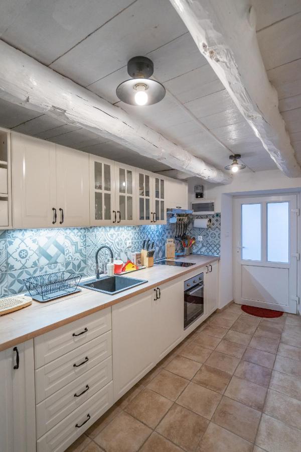 Holiday House Nova Stara Baska Ngoại thất bức ảnh