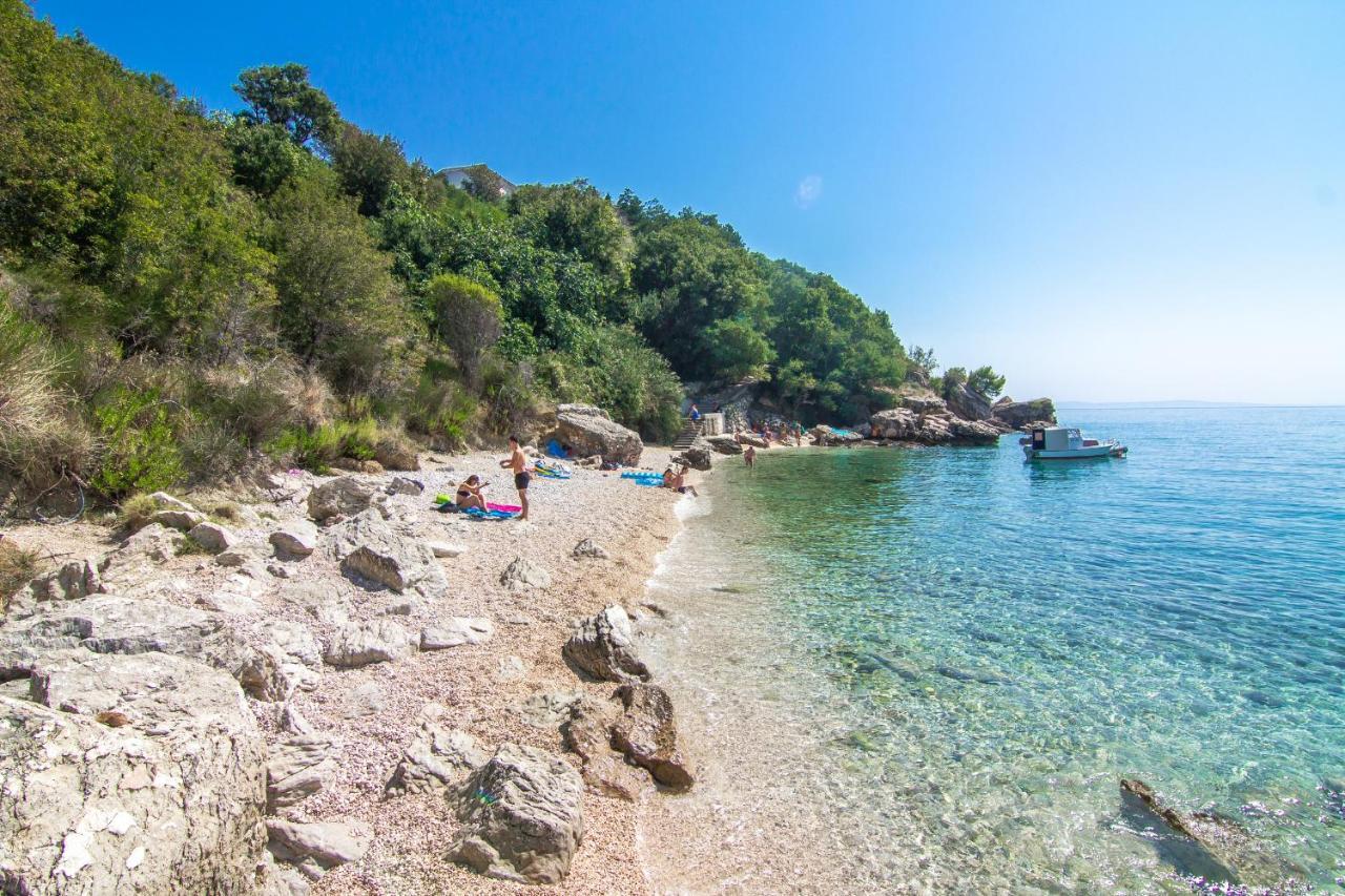 Holiday House Nova Stara Baska Ngoại thất bức ảnh