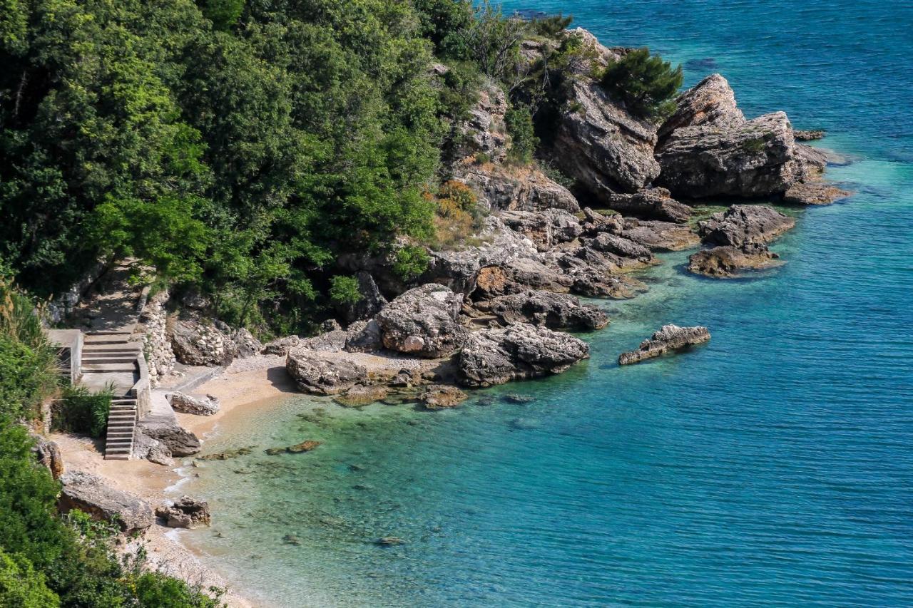 Holiday House Nova Stara Baska Ngoại thất bức ảnh
